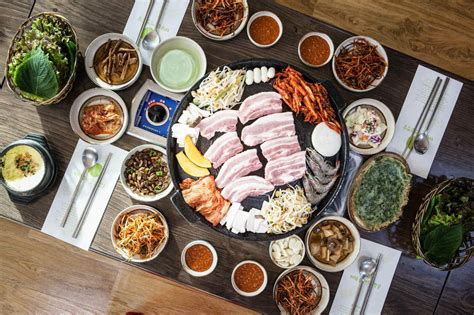 Korean food photo: Tteokbokki (Korean spicy rice cake) - Maangchi.com