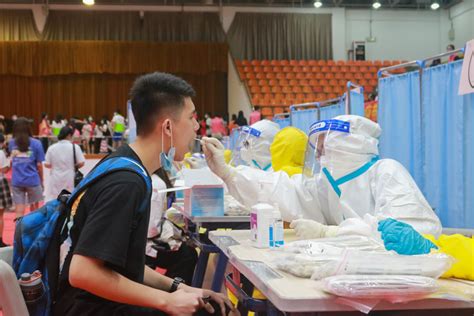 我校启动全员核酸检测 青年志愿者为抗疫贡献力量-广东外语外贸大学