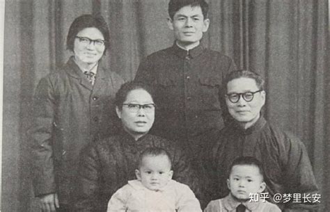 沈醉：1981年去香港会前妻粟燕萍，却让台湾的“我们组长”紧张了|沈醉|雪雪|燕萍_新浪新闻