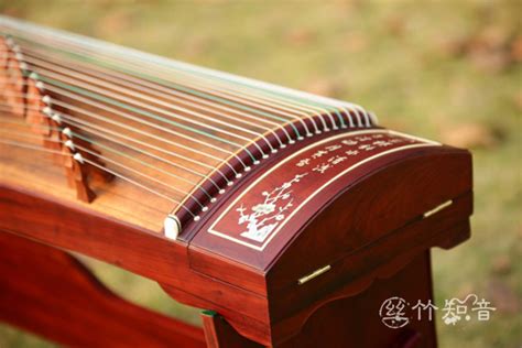 浅谈古筝的音色特点与影响古筝音色的多种因素-演奏技法-丝竹知音_民族乐器学习网