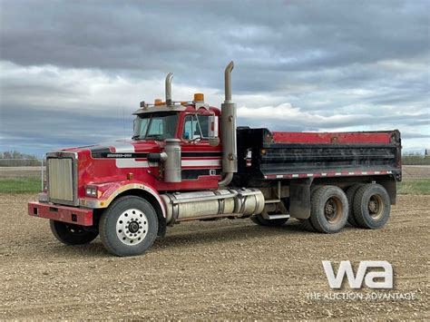 Western Star 4964 Daycab - Model Trucks: Big Rigs and Heavy Equipment ...