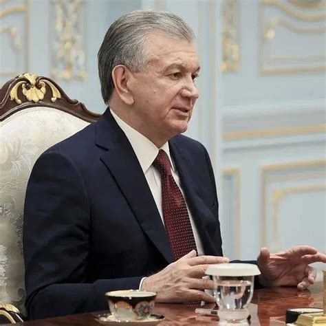 中亚峰会的乌兹别克斯坦总统米尔济约耶夫抵达陕西省西安市|中亚|西安市|陕西省_新浪新闻
