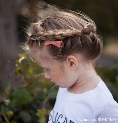 儿童编发教程之给家中的小公主扎个漂亮的半扎发发型吧_腾讯视频