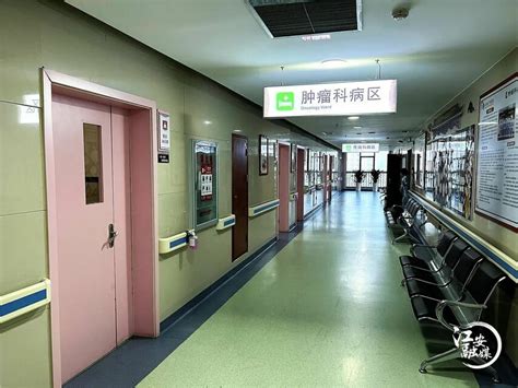 【我为群众办实事】市人民医院停车场8月1日正式接入江门智慧停车引导系统