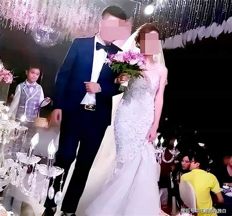 新郎在婚礼上曝光新娘出轨视频，画面主角是姐夫，场面一度失控_王某和_小叶_家庭