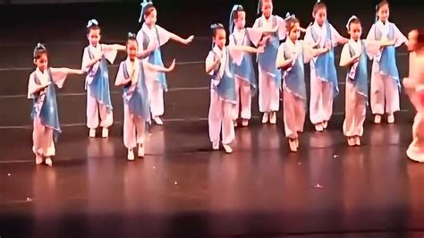 《游子吟》儿童舞蹈表演_腾讯视频