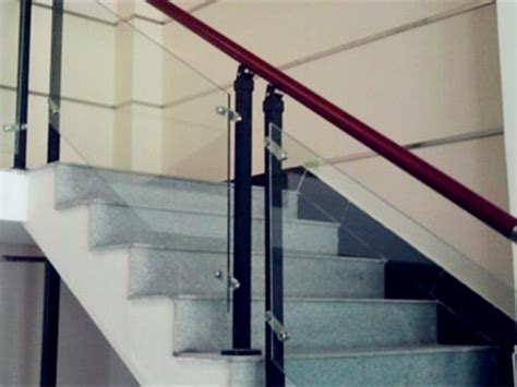楼梯扶手高度多少合适 标准楼梯扶手高度是多少_建材知识_学堂_齐家网