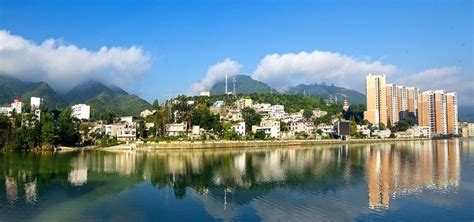 湖北宜昌远安县旧县镇鹿苑村，是一个旅游开发潜力巨大的美丽乡村