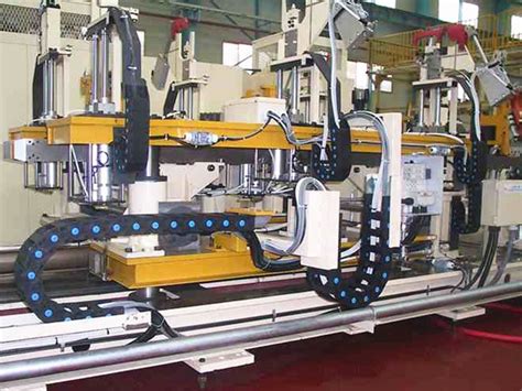 湘潭宏强机械制造有限公司-岩棉生产线，岩棉设备，单双股集棉机，高速四辊离心机。