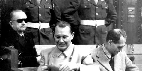 学者：二战才结束时德国民众也不忿审判纳粹战犯|东德| 德国_凤凰历史
