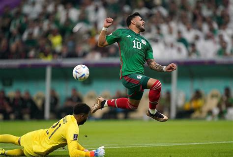 世界杯半场战报：沙特0-0墨西哥 维加失单刀_球天下体育