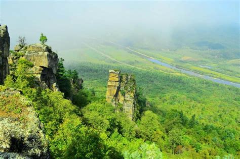 这里是黑龙江伊春南岔区的仙翁山，是一个名不见经传的小地方！ - 中国国家地理最美观景拍摄点