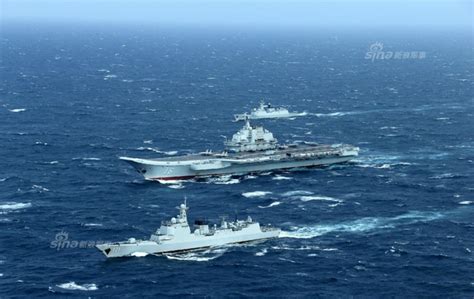 中国双航母编队露雏形：可载60架战机1天摧毁5支舰队_手机新浪网