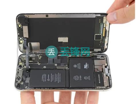 青岛苹果iPhone 8plus手机换电池需要多少钱？ - 苹果手机电池故障维修 - 丢锋网