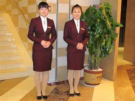 豪华酒店的专业服务人员形象高清图片下载-正版图片501705231-摄图网