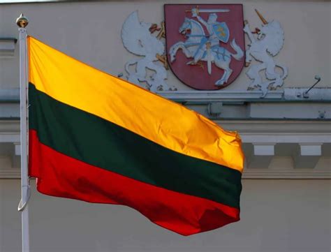 卖惨！立陶宛驻华大使馆文化参赞声称，中国境内与立陶宛相关文化艺术活动都告停