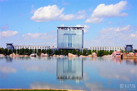 新疆石河子国家高新区积极打造“131”新兴产业体系_凤凰网资讯_凤凰网
