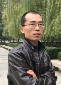 秦文龙头像图片