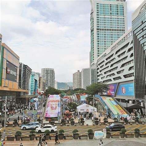 深圳万象天地独创“街区+mall”设计，造高颜值漫步式城市创作空间