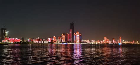 华中首个海洋沉浸式魔术主题夜场开启，武汉海昌打造夜经济新玩法|极地海洋公园|海昌|魔术_新浪新闻