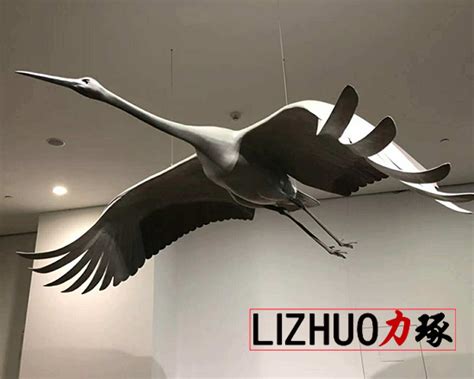 厦门不锈钢飞鹤雕塑制作,不锈钢飞鹤雕塑设计厂家-厦门力琢雕塑公司