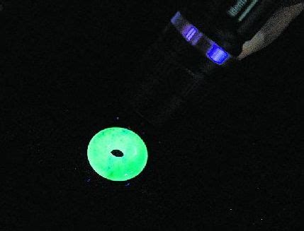 紫外线手电筒365nm翡翠检测紫光灯烟酒鉴定鉴别专用荧光验钞防伪