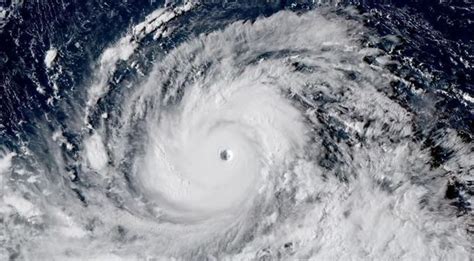 台风“苏拉”逐渐减弱！“海葵”加强为强台风级！海南发布台风四级预警