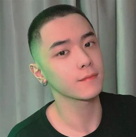 寸头男生图片