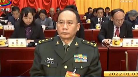 他曾担任济南军区政委，47岁升少将，54岁升中将，59岁升上将 - 知乎