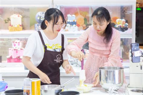 新手开私房烘焙也能盈利过万·6个获客技巧分享_学西点_陕西新东方烹饪学校