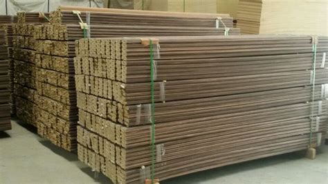 厂家直供：木线条、实木贴皮木线、包覆线条、踢脚线、门套线 - 耀坤木线 - 九正建材网