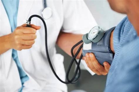 新闻1+1丨中国高血压诊断标准下调，新增患者需要吃药吗？