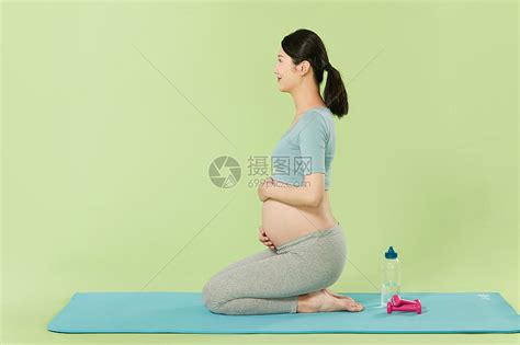 熊黛林孕妇瑜伽图片