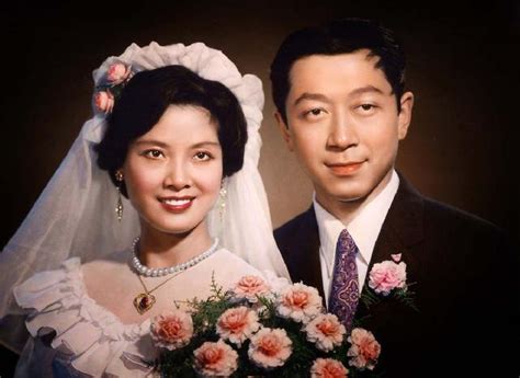 老早上海人怎么拍结婚照？红太阳婚照有多风靡？40年老照片，多少光阴的故事 - 周到
