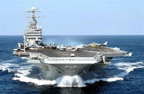 美军"华盛顿"号航母8月抵日 意在威慑中俄--军事--人民网