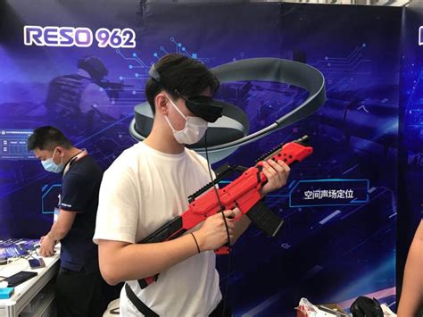 vr游戏射箭视频如何用VR眼镜玩游戏-北京四度科技有限公司
