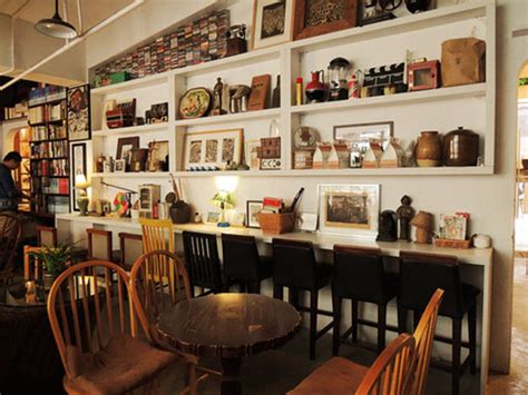 文艺复古家居咖啡馆温暖的下午摄影图高清摄影大图-千库网