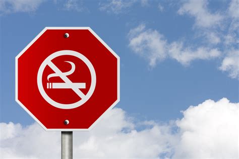 禁止吸烟拒绝二手烟公益警示摄影合成图背景图片素材免费下载_摄影背景_4724*2362像素_熊猫办公