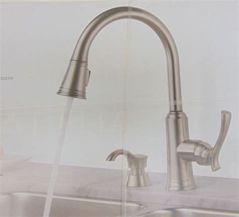 Delta Lakeview 19963-SSSD-DST Stainless Steel Kitchen Faucet Pull Down ...