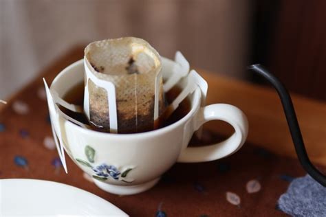 咖啡冲煮方式：手冲咖啡的特点及操作方法 中国咖啡网