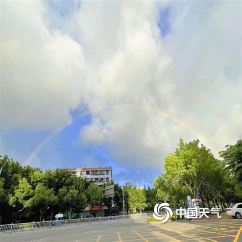 福建龙文雨后出现彩虹美景-高清图集-中国天气网