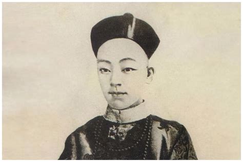 清朝有三位皇帝，同治，光绪，溥仪，都没有子孙后代