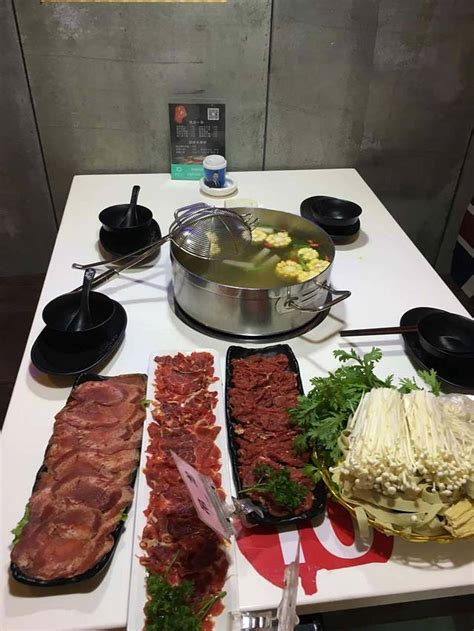 品牌VI 食牛馆 清汤牛肉火锅_小腓-站酷ZCOOL