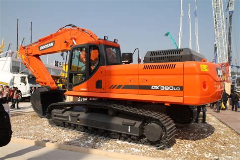 KOMATSU 大型挖掘机 PC300-7 - 路德机械丨Western-road