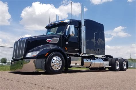 SWEET NEW 579 READY TO GO ! - Peterbilt of Sioux Falls