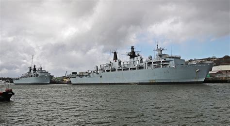 Photo of HMS BULWARK (IMO: 9160607, MMSI: 234613000, Callsign: GDIV ...