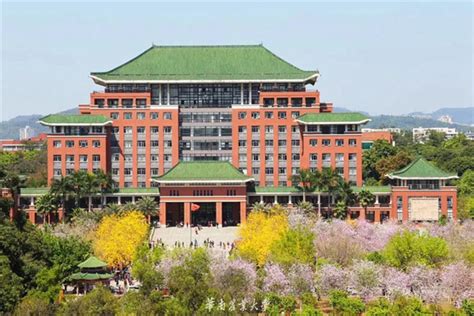 华南农业大学行政大楼特写高清图片下载_红动中国