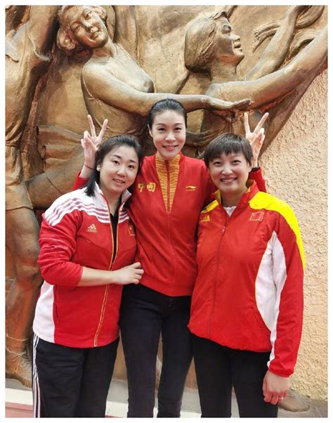 雅典奥运会逆转夺冠的中国女排黄金一代队员近况如何？-搜狐大视野-搜狐新闻