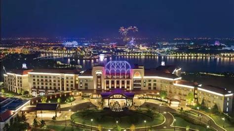 明日起上海迪士尼乐园推出双次票|迪士尼|上海迪士尼乐园|游客_新浪新闻