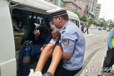 深圳女生过马路时被出租车撞倒压住，送医后伤势过重身亡_深圳24小时_深新闻_奥一网
